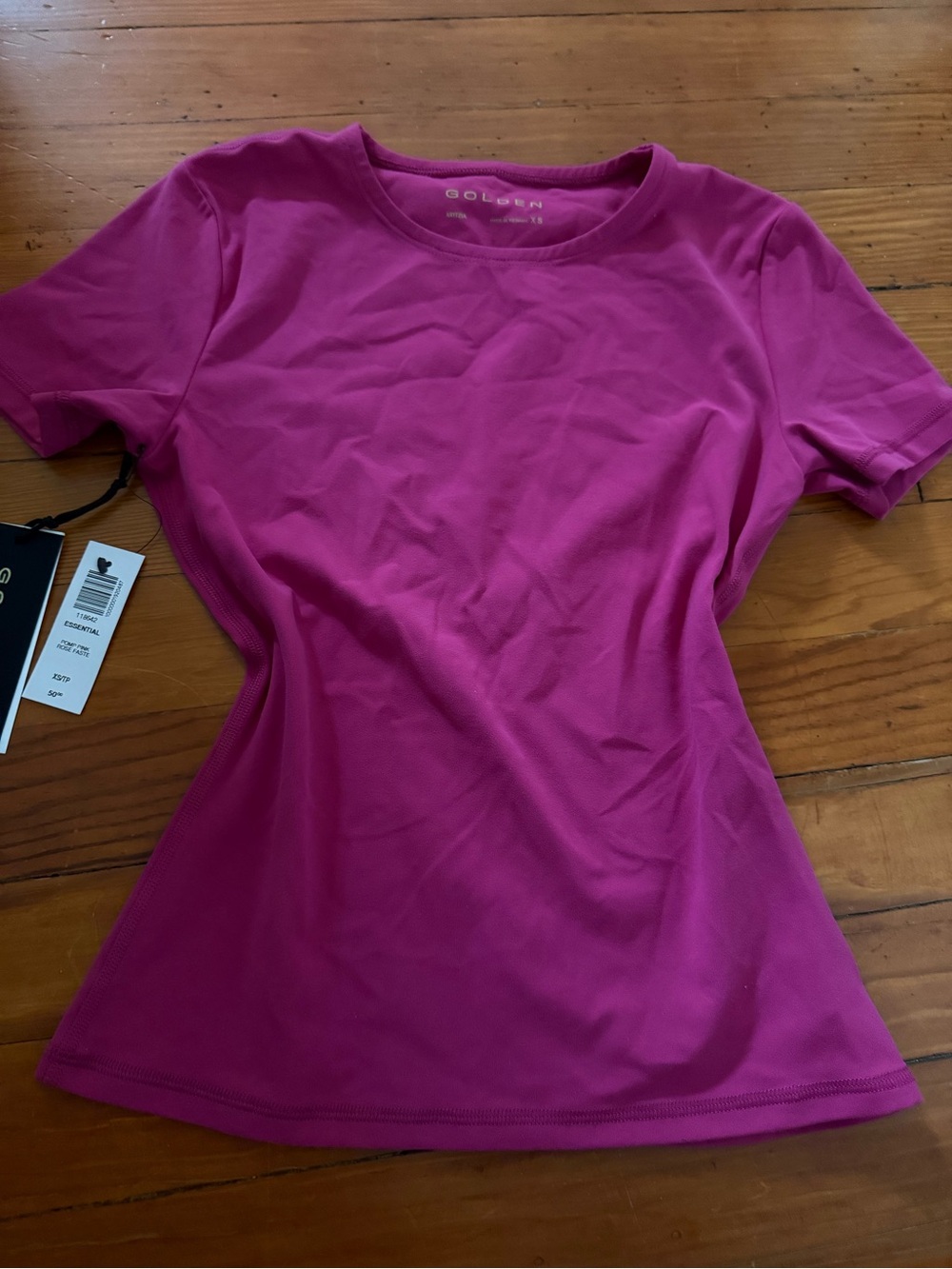 Aritzia Golden BUTTER Essential T-Shirt XS NWT